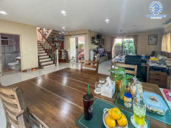 *****บ้านเดี่ยวมือสองนนทบุรี แบรนด์คุณภาพ Q.House ม.คาซ่าวิลล์ ราชพฤกษ์-แจ้งวัฒนะ เนื้อที่ 61 ตร.ว. ฟังก์ชัน 3 ห้องนอน 3 ห้องน้ำ บ้านพร้อมอยู่ บนทำเลเดินทางสะดวก เชื่อมต่อถนนหลายเส้นทาง หน้าโครงการติดถนนราชพฤกษ์ ใกล้รถไฟฟ้า " คลองบางไผ่ " และ จุดขึ้นทางด่วน "ศรีรัช"